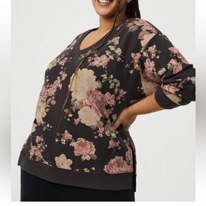 Torrid cozy fleece v-neck step hem sweatshirt size 2 2x 18 20